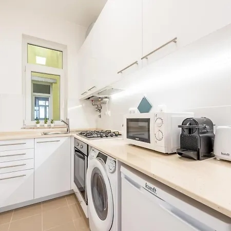 Guestready - Saldanha Building Fado Апартаменты *